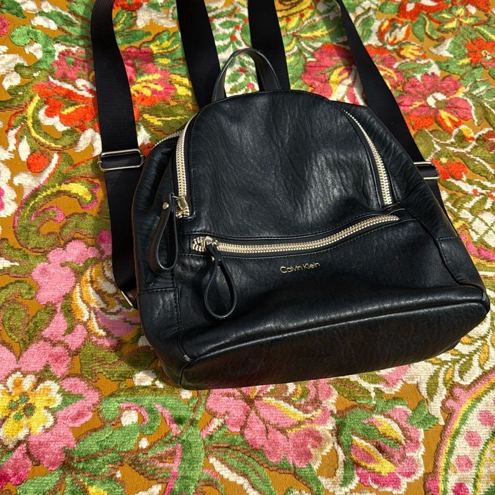 Calvin Klein Black pebble Leather Backpack purse Black Adjustable Strap gold